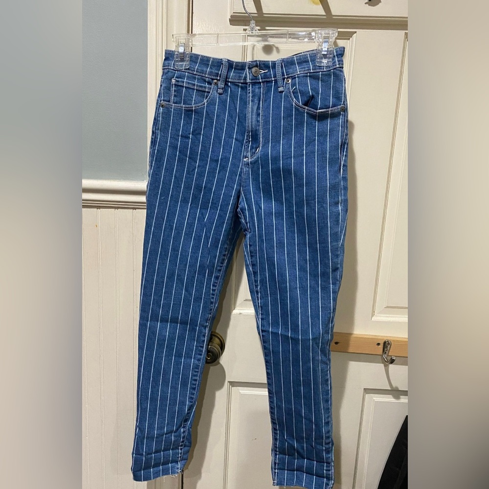 Abercrombie & Fitch High Rise Stripped Skinny Jeans